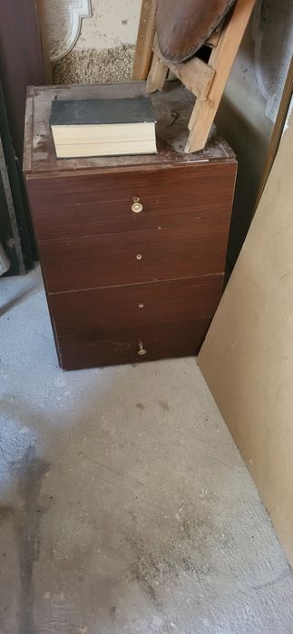 Отдам даром мебель