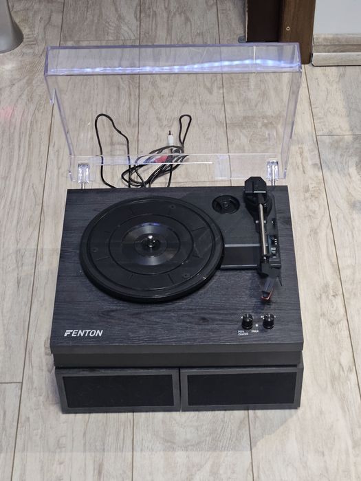 Pick-up Fentom Negru