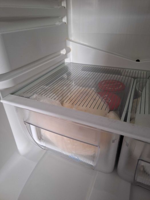 Холодильник Indesit