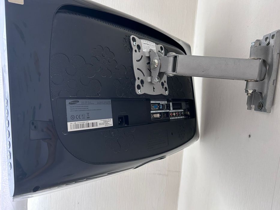 Телевизор samsung