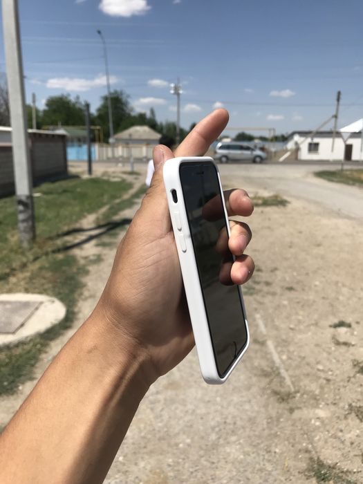 iPhone 7 память: 256 гб