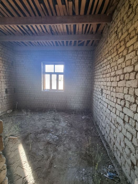 Срочно 4 хонали уй сотилади