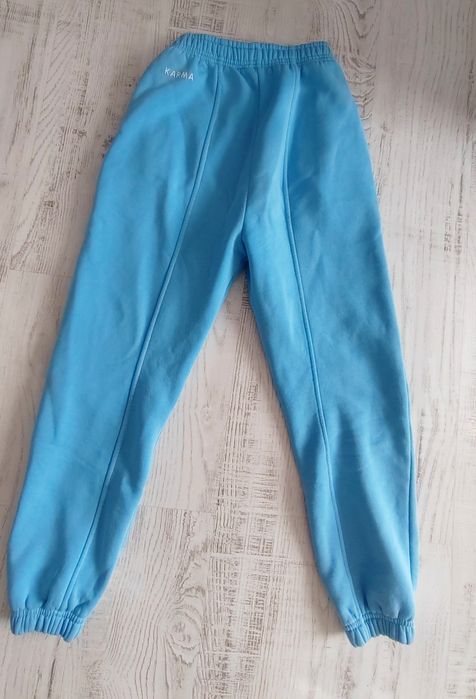 Сет Карма, костюм в бяло - С, М размер