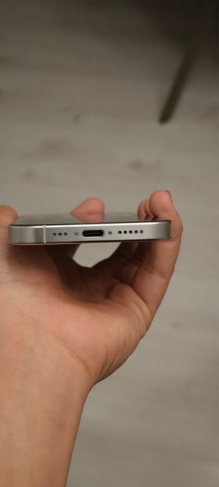 Apple 15 pro sim+esim