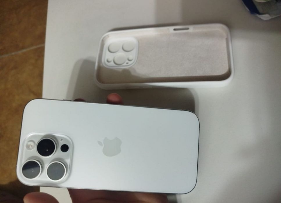 продам айфон 16 про