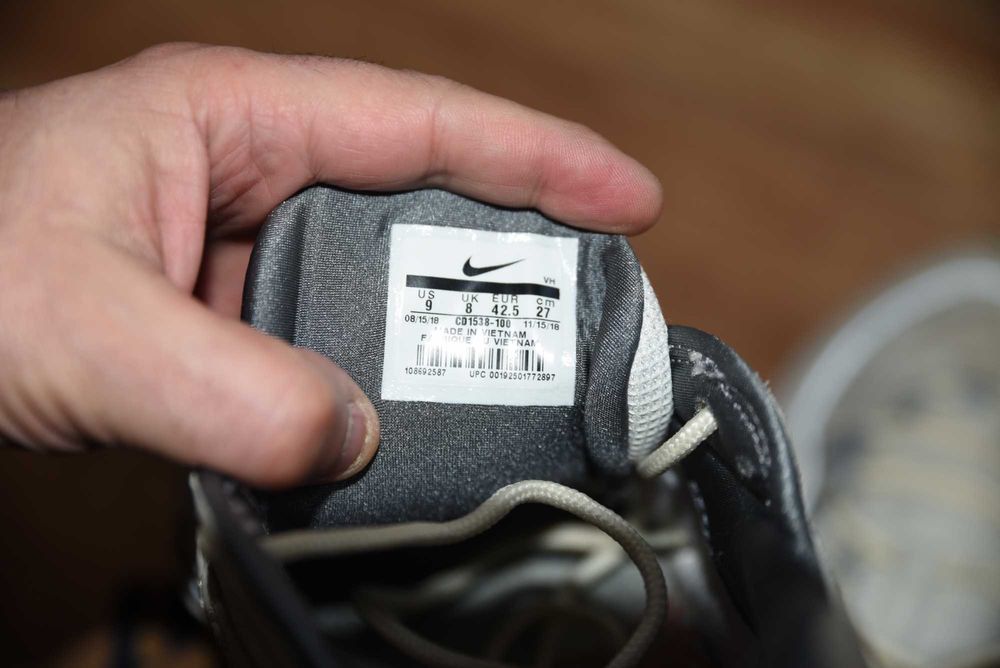 Nike Air MAX оригинални маратонки, номер 42.5