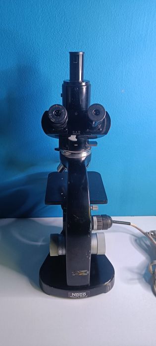 Microscop IOR București + Microscop trinocular Leitz Wetzlar