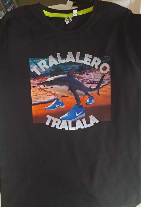 Детски тениски с имена и герои