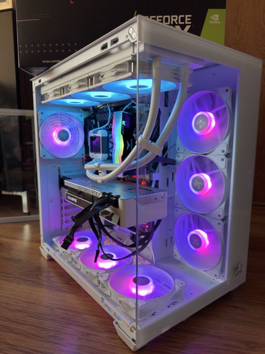 Геймърски компютър/ I9 12900K/Водно/64GB/RTX 3090 24GB/2TB SSD