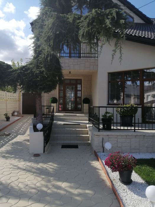 Vilă foarte frumoasă aproape de lac, direct proprietar