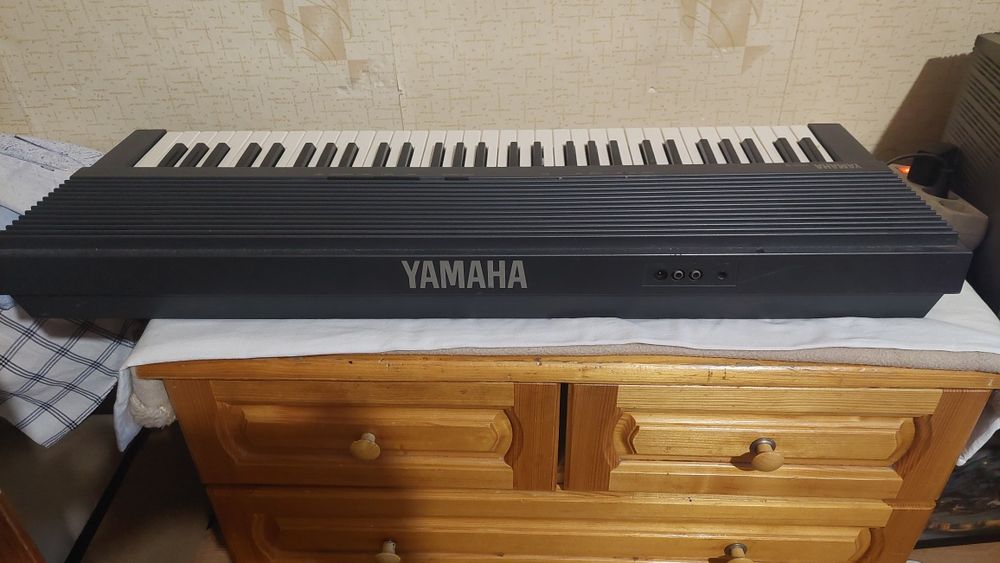 Пиано Yamaha  !  100  евро!