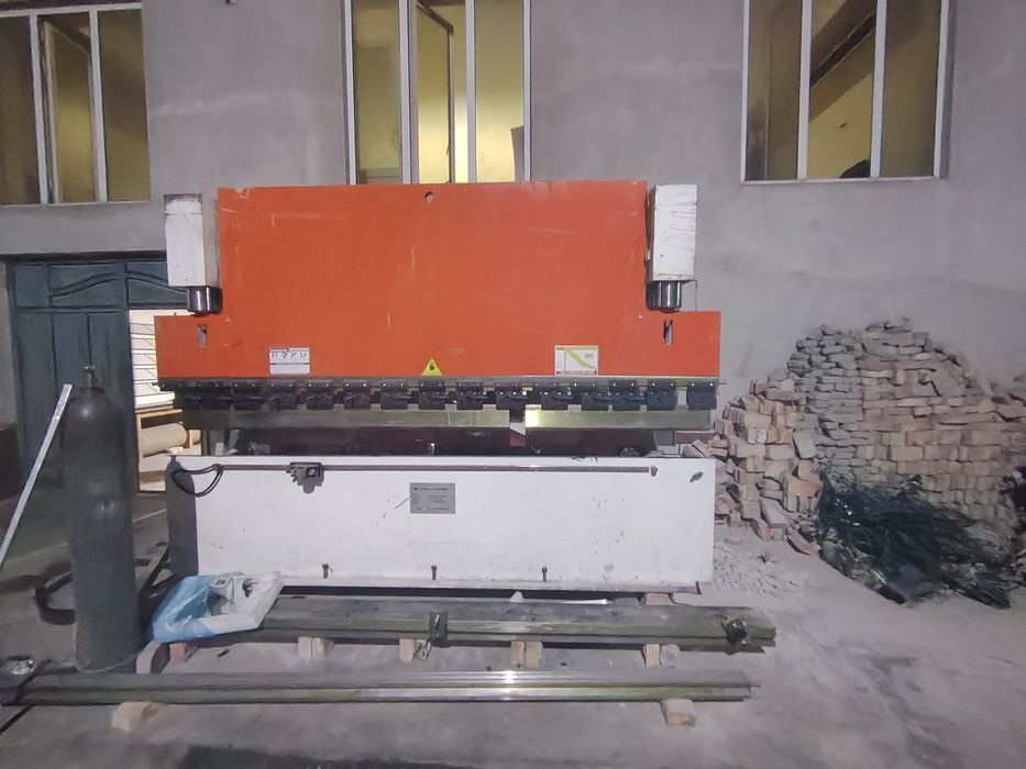 Listogip 3200 mm 125 tonn