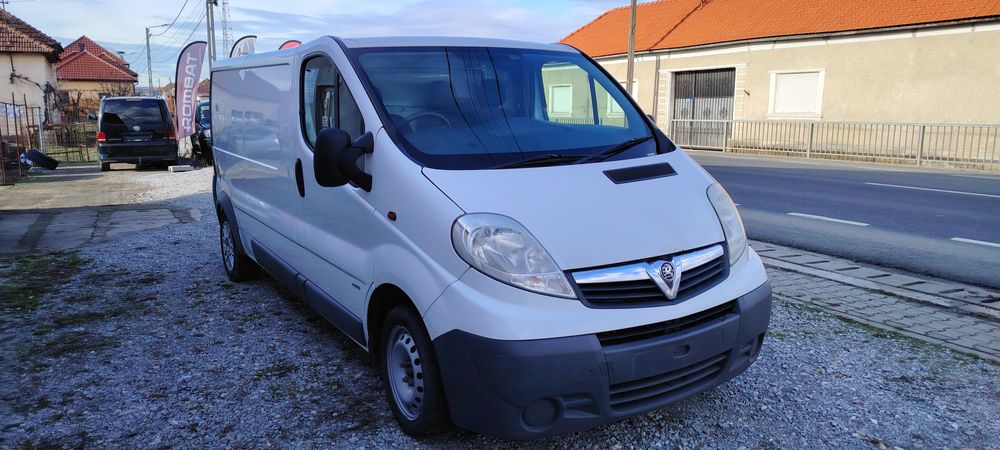 Opel vivaro 2.0 D, 6 viteze, euro 5, 2012 volan dreapta, sau dezmembra