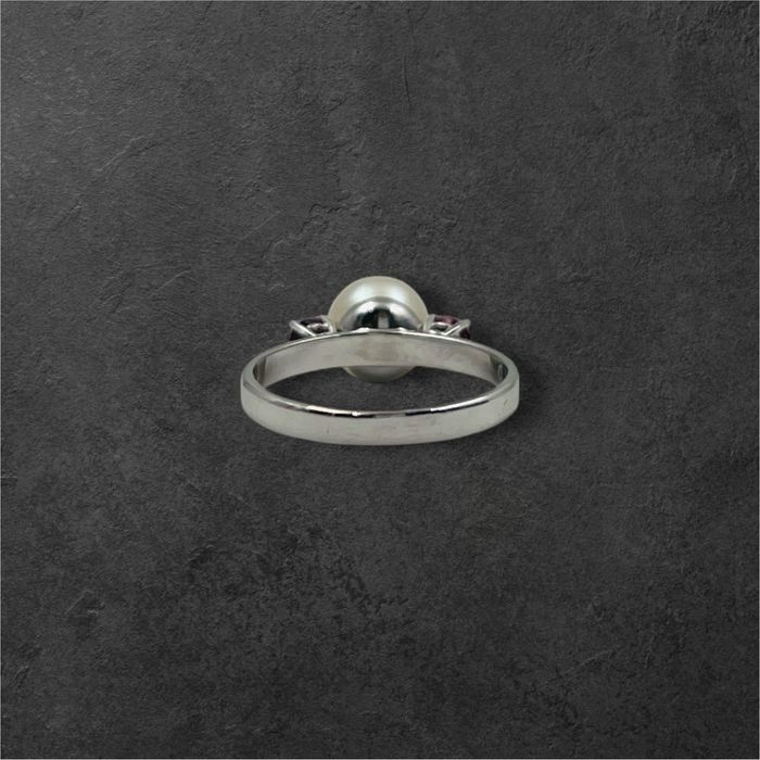 Пръстен с перла и два граната 18к