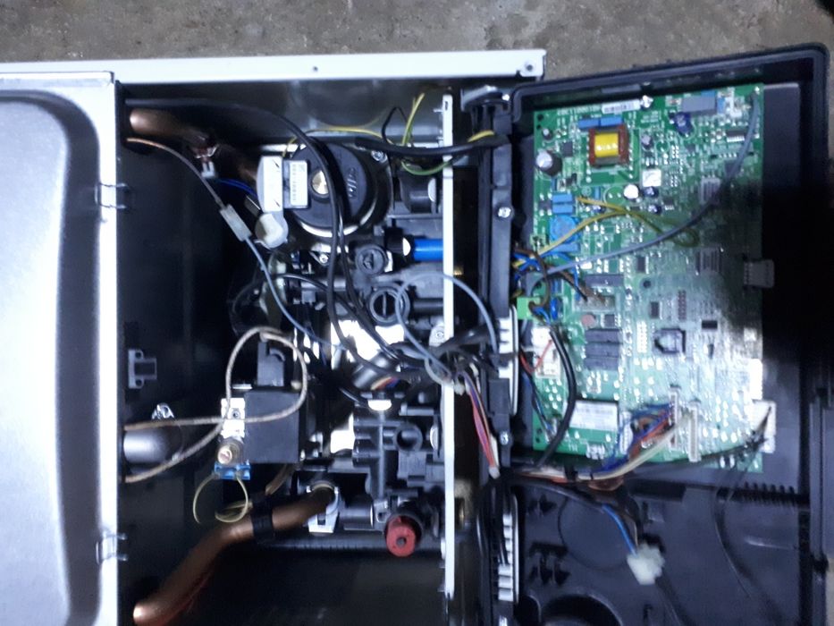 Centrala termica Ariston BS sau  BIS