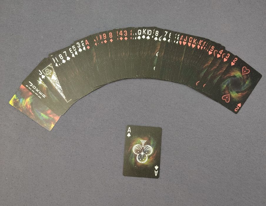 Уникални карти Bicycle Stargazer Nebula – Космически дизайн