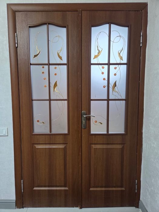 срочно продам двери