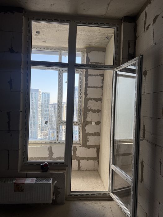 Продам тройной стеклопакет и дверь