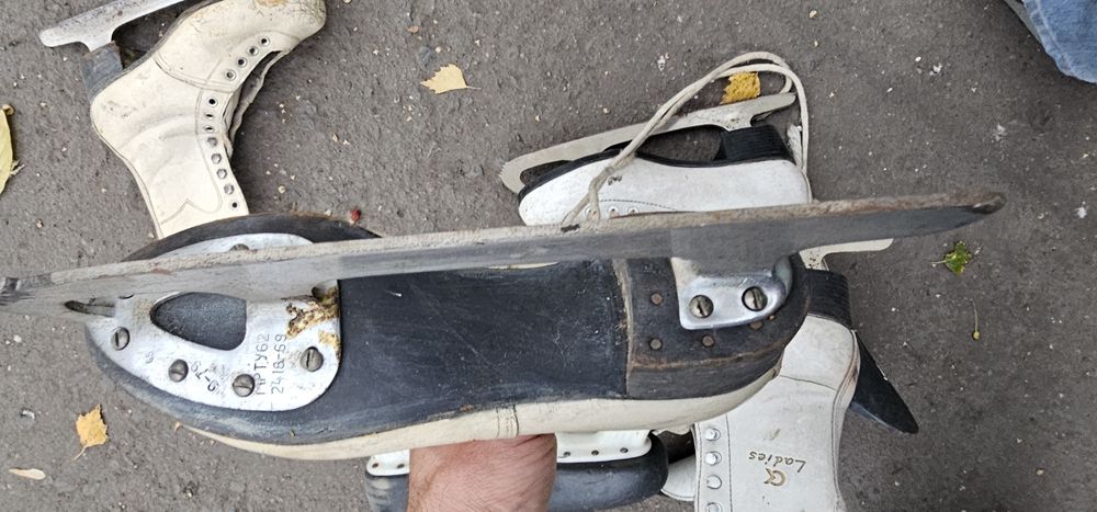 Коньки шикарные фигурные