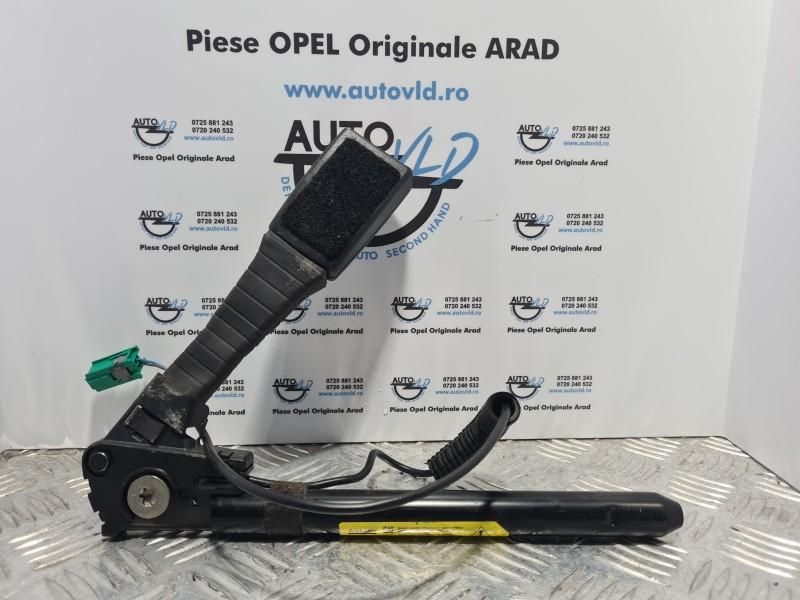 Pretensionari centuri siguranta stanga fata Opel Astra H GTC
