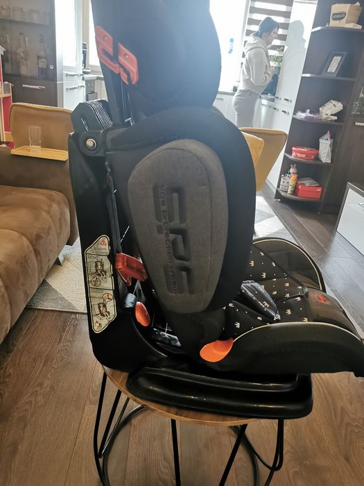 Столче стол за кола 9-36 кг lorelli