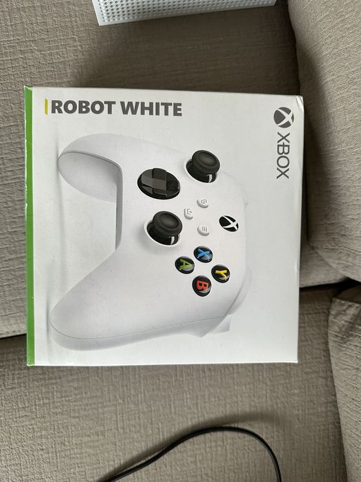 Xbox series s + второй геймпад