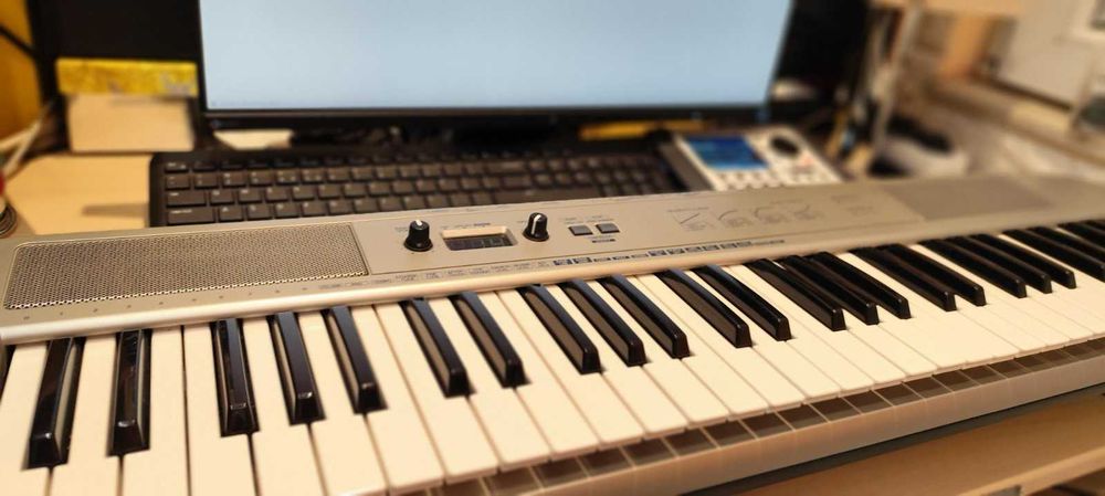 midi keyboard Edirol Pc 80 - 61 клавиша