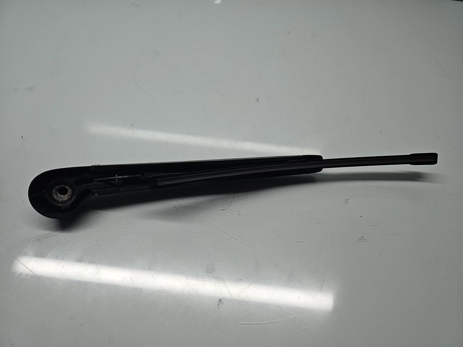 Brat stergator haion Volkswagen Golf 6 (5K1) [Fabr 2009-2013] OEM