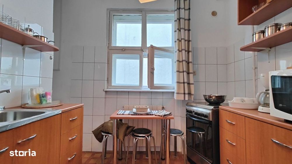 Apartament interbelic elegant cu terasă, pe Vasile Lascăr – lângă Daci