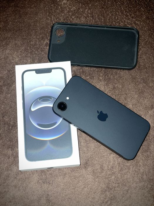 iPhone 16 e Black