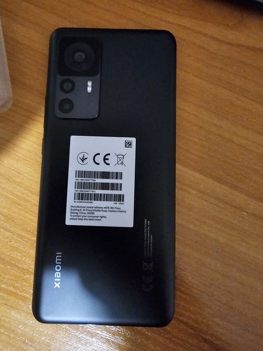 Xiaomi 12t  black 128gb в отлично състояние