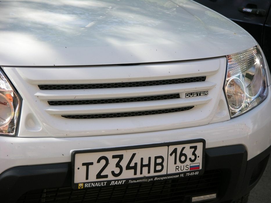 Рено дастер решётка радиатора