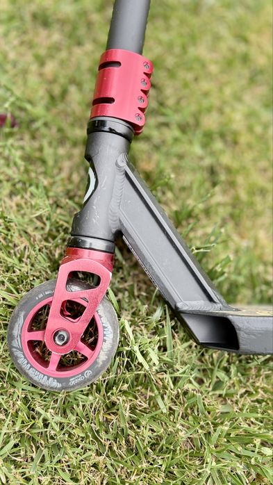 Trotinetă freestyle MF 1.8 + Negru-Roșu Copii