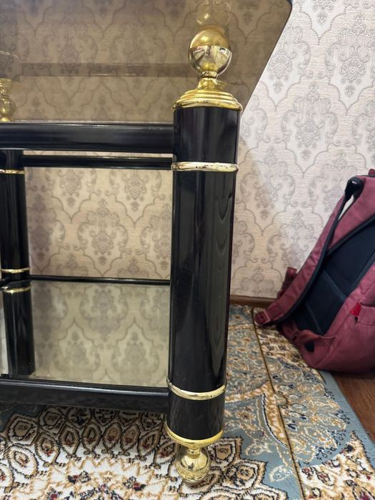 Продам тумба  под Телевизор