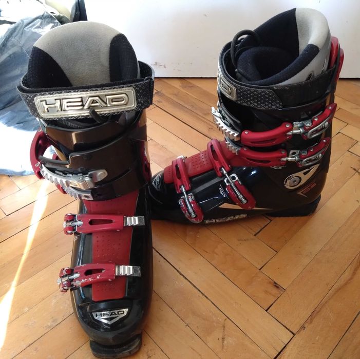 Ски и обувки "Head", щеки