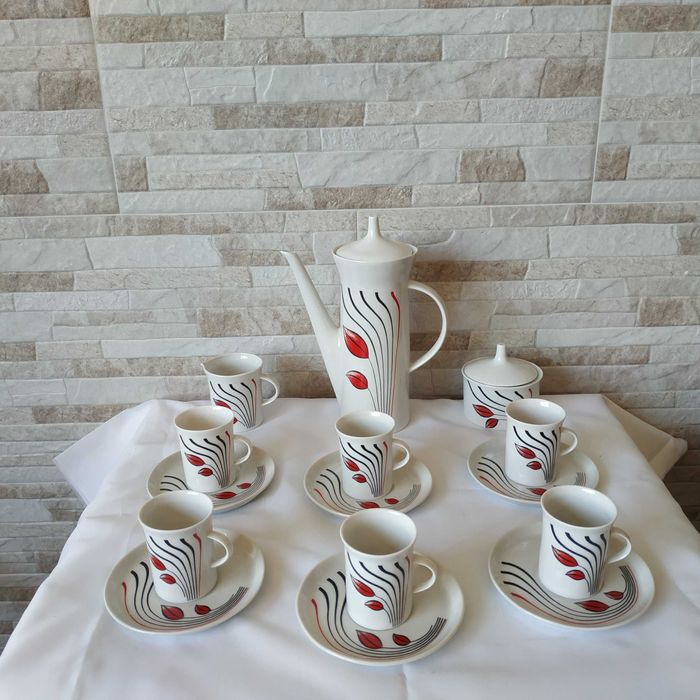 Чисто нов сервиз за кафе - 17 части  - Фаб. Дянко Стефанов (ДИАМАНТ)