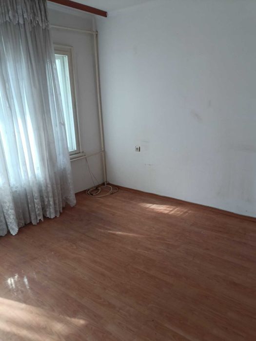 Н-2-100-Дава се под наем двустаен апартамент в Идеален център!