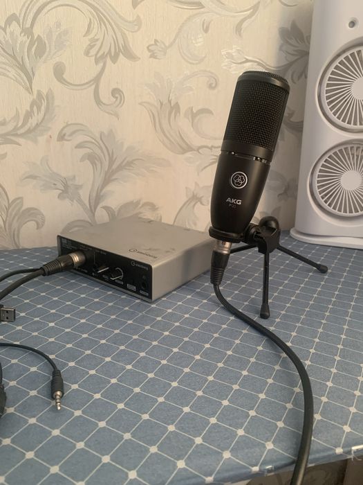 Steinberg ur 12 + akg p120 (звуковая карта+ кондсеаторный микрофон)