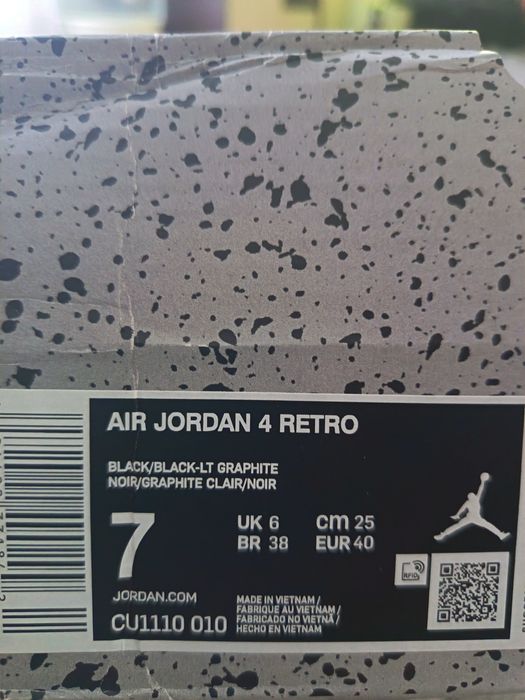 Vând jordan  4 retro Black cat