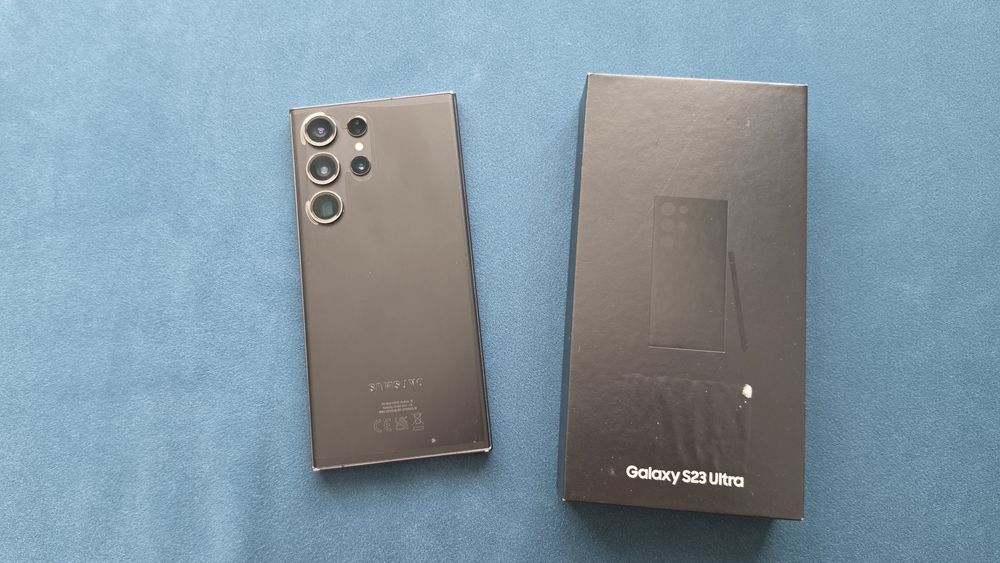 Samsung S23 Ultra 256GB, 8GB RAM, culoare Black, stare buna + huse