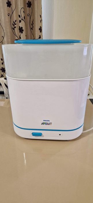 Sterilizator cu aburi Philips Avent.