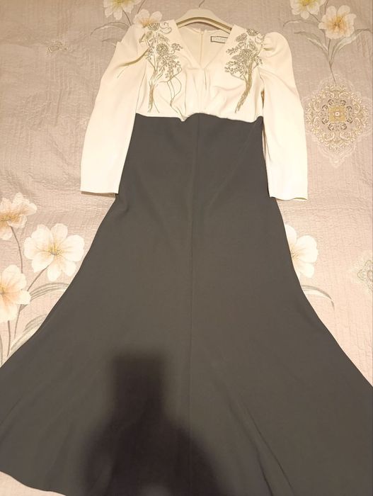 Vecherniy ko'ylak sotiladi