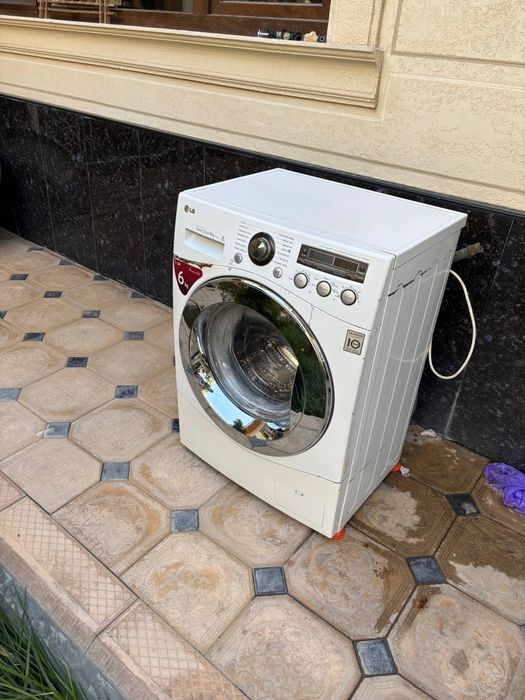 Стиральная машинка LG Direct Drive 6kg (Под ремонт) состояние нормальн