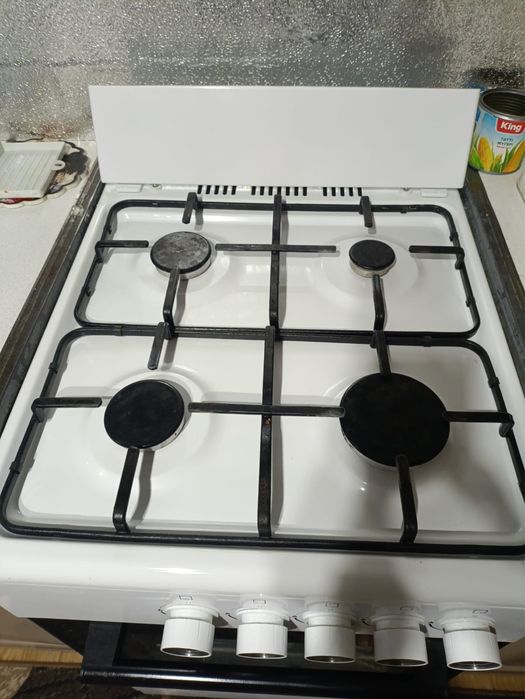 Газ плита новая продам