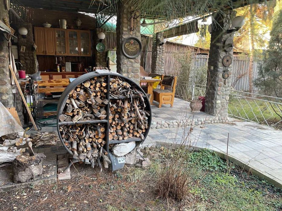 продается дровница