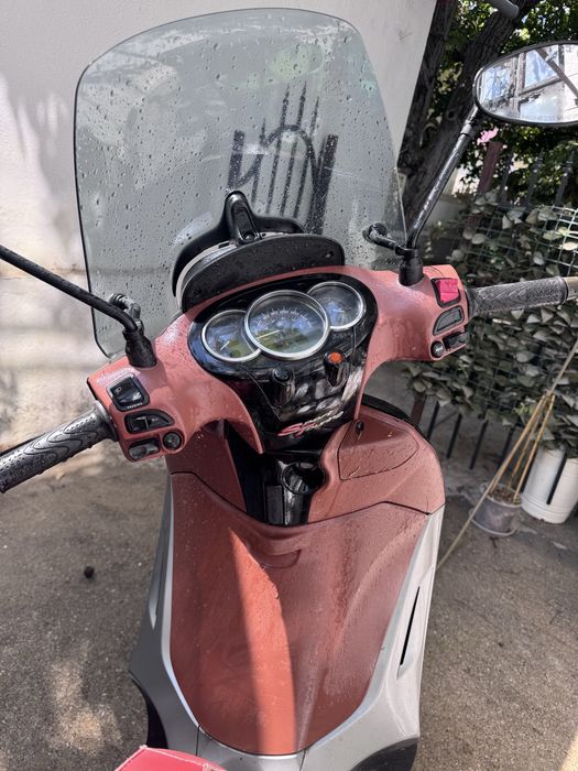 Scuter Piaggio Beverly 350 Sport Touring
