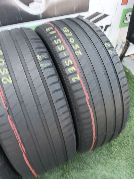235.55.19 2x Goodyear 2x Michelin