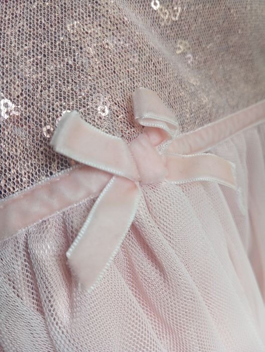 Продам платье на 1-2 года