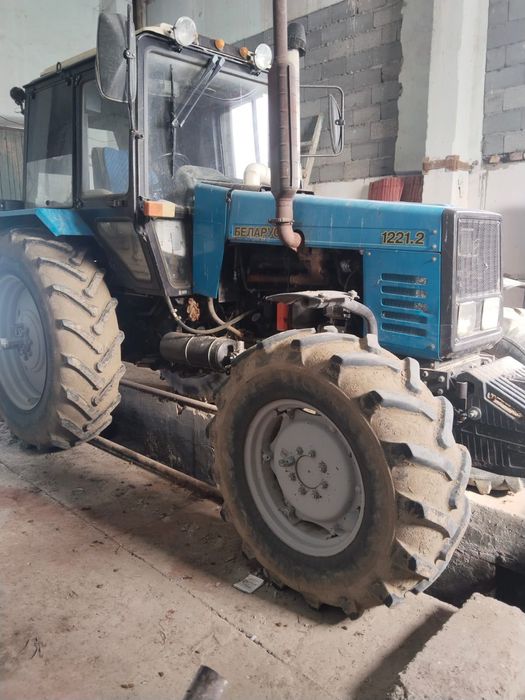 Продаётся трактор (Беларусь), 1221 МТЗ 2015 г.в.