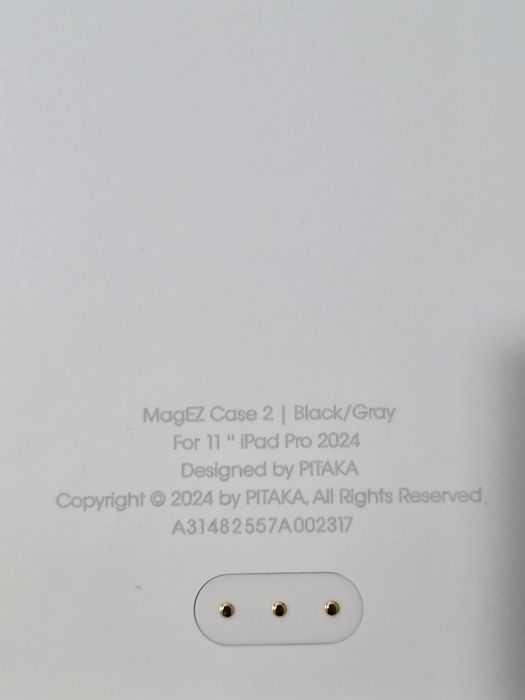 Husă Pitaka iPad Pro 11" compatibilă Magic Keyboard – Galben/Alb